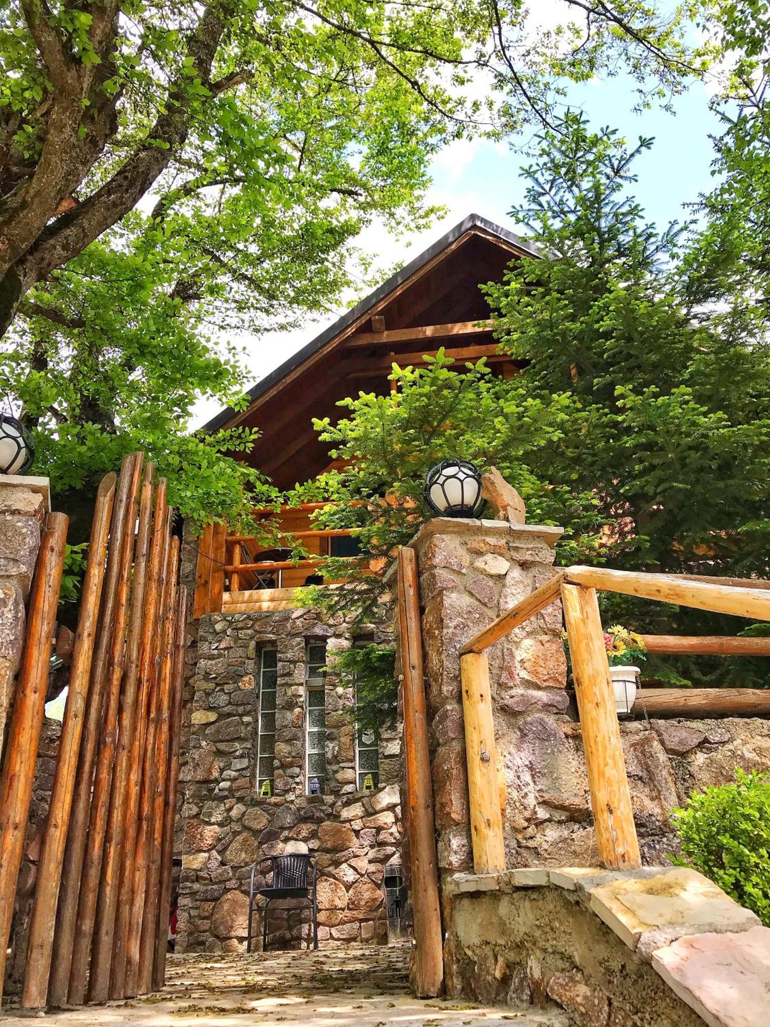 Chalet Kujta Peje Exterior photo
